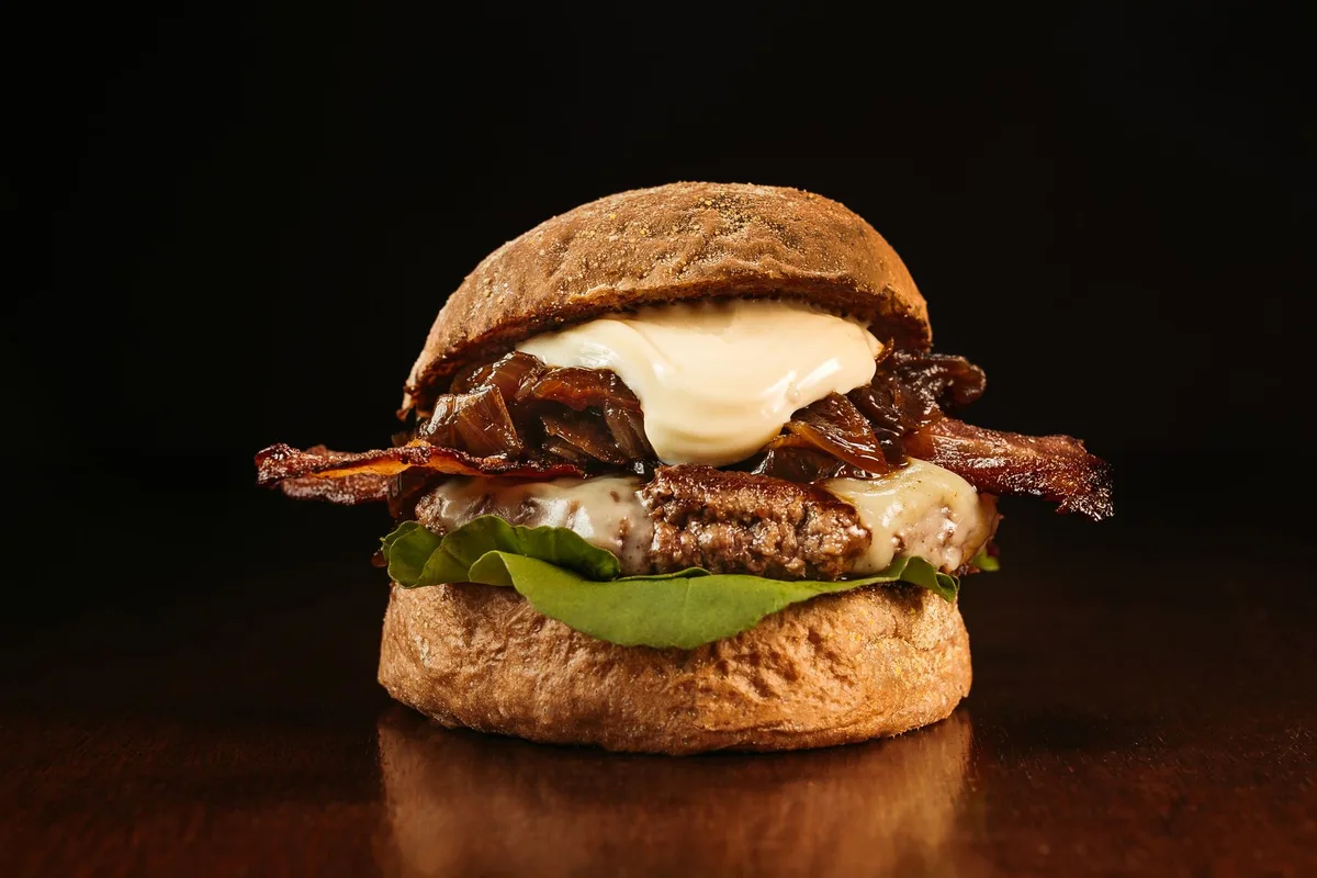 Bacon cheeseburger
